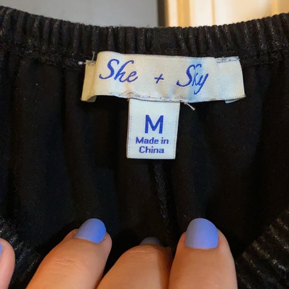 She + Sky off the shoulder - Picture 2 of 2